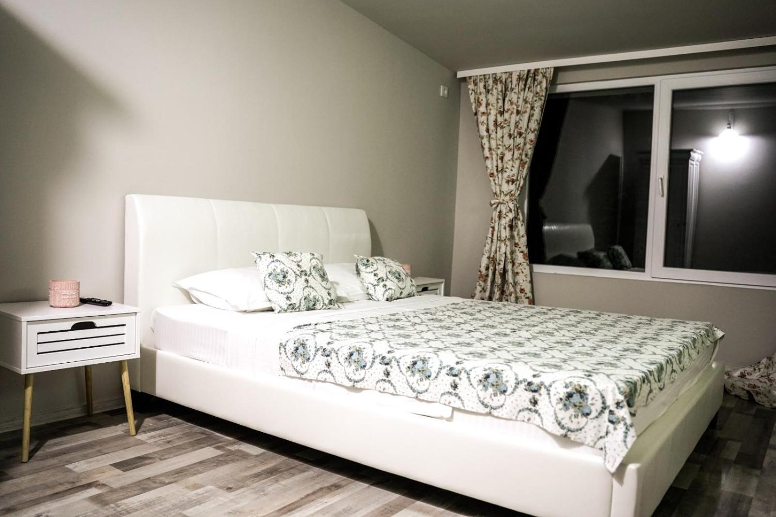 Solaria House Otel Navodari Oda fotoğraf